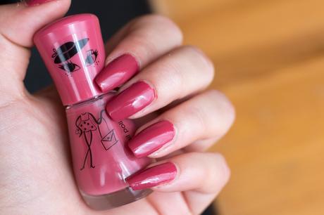 essence „& the lovely little things“ limited edition 02 „… & my matt hat“ | NOTD