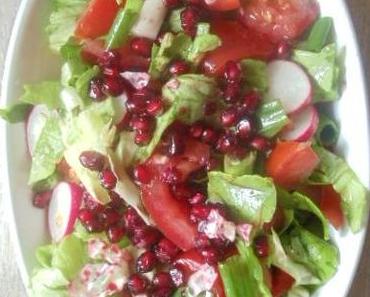 Granatapfelsalat (narli salata)