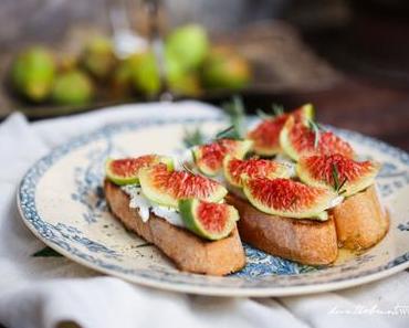 Rezept und Italiensehnsucht: Crostini mit Burrata und Feigen
