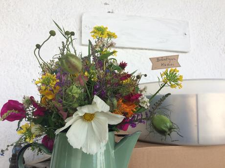 Das mit dem Blumenschmuck