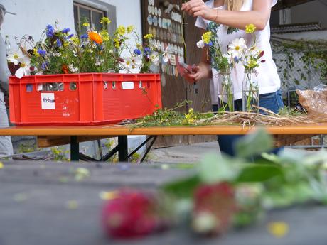 Das mit dem Blumenschmuck