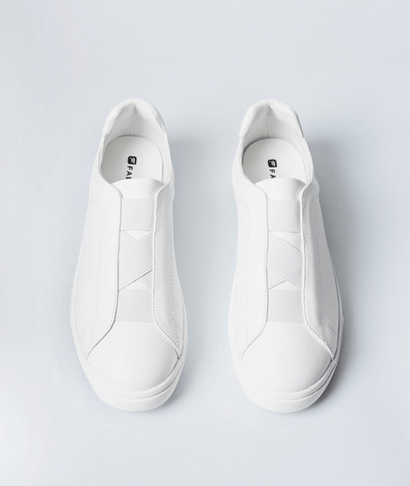 Fabletics Sneakers sind endlich da. Kate Hudson und Demi Lovato Sportschuhe auch in Deutschland
