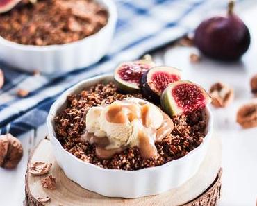 Veganes Apfel-Crumble mit cleaner Karamellsoße