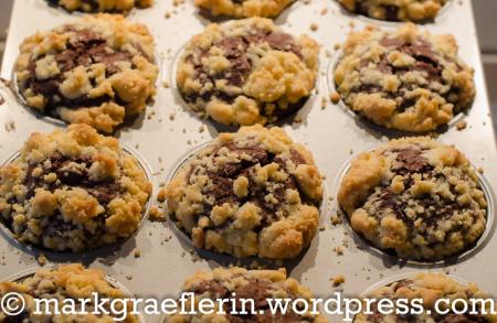 Birne-Helene-Muffins mit Butterstreuseln und Zimt