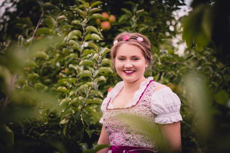 Oktoberfest  – was faziniert die Damenwelt am Dirndl?