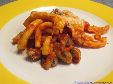 Rigatoni con funghi al forno