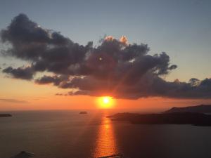 Sunsets of Santorini – oder – Ein Video zum Schwelgen
