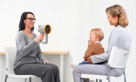 Augenvorsorge bei Kindern – mit Plusoptix Sehstörungen bereits bei Babys erkennen