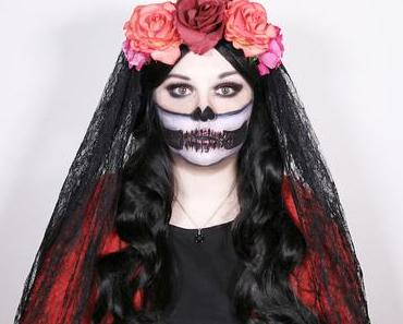 Bloggers' Halloween: Red Glitter Half Skull!