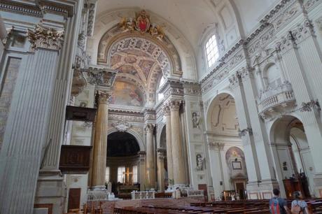 Bologna Kathedrale San Pietro innen