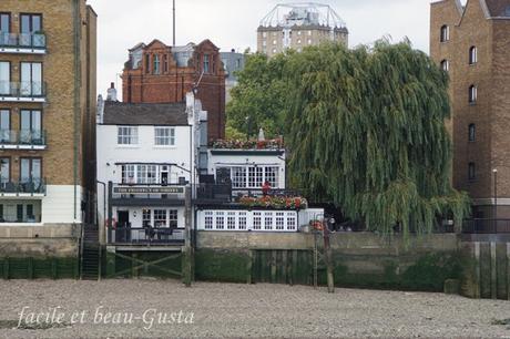 London - Wharf and Docklands