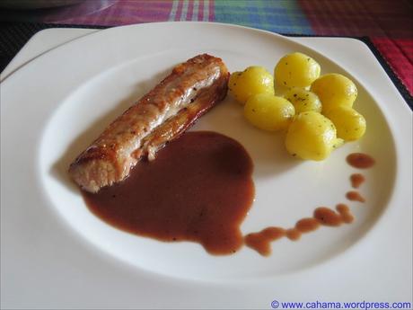 Ziegenrücken mit Rosmarin-Portwein-Sauce
