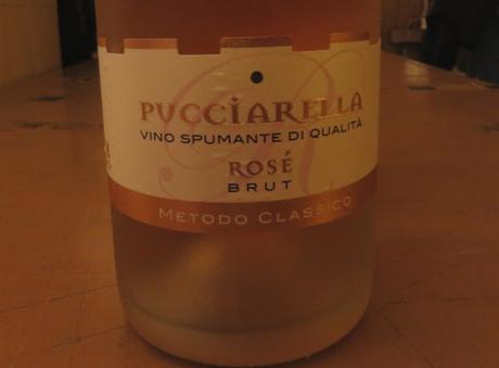 Die Flaschen leeren, um die Rentenkasse zu füllen: Weinprobe in der Cantina Pucciarella