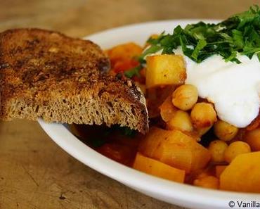 Kürbis-Steckrüben-Curry mit (!!!) Würzfladenbrot nachgemacht