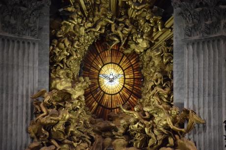 25_Heiliger-Geist-Altar-Petersdom-Vatikan-Citytrip-Rom-Italien