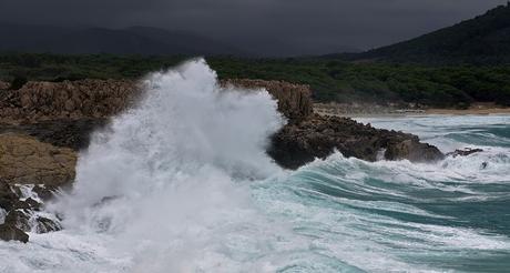 Starker Wellengang im Norden Mallorcas