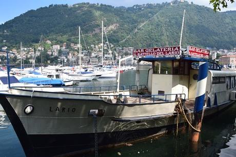 15_Gelateria-Boot-Hafen-Como-Comer-See-Lombardei-Italien