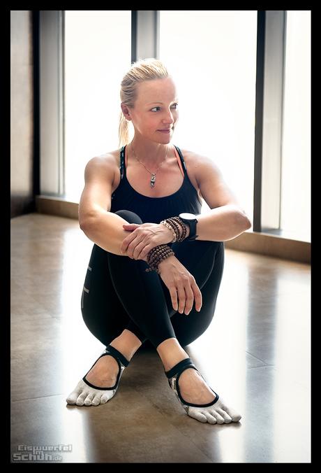 Yogageschichten: Yin Yoga mit Janin Devi und André Maris im Element Yoga Studio