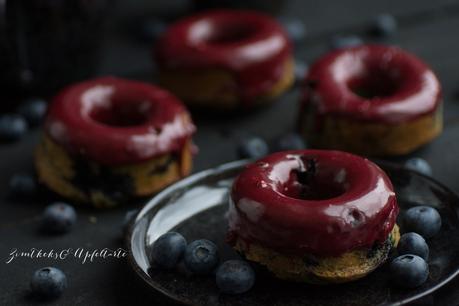 Ofen-gebackene Blaubeer-Donuts