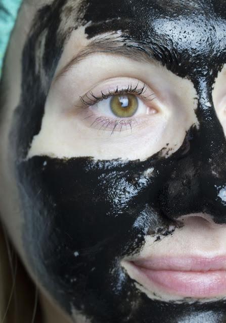 YEAUTY // Black Head Peel Off Mask YEAUTY // Black Head Peel Off Mask