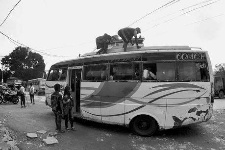Nagarkot-bus-anreise-berg-kathmandu