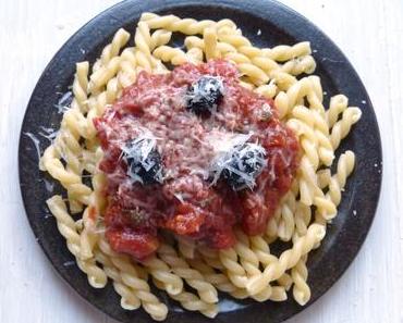 Pasta mit Miso-Tomatensauce