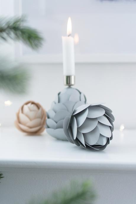 DIY Winterdeko: Papier-Tannenzapfen als Kerzenhalter