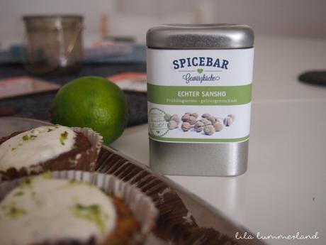 Rezept für die Christmasküchenparty – der Bloggerstammstisch in Köln: Low Carb Stremellachs-Muffins mit Joghurt-Sansho-Topping
