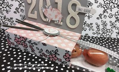 Neujahrs-GlücksSchweinchen-Verpackung und Grüße