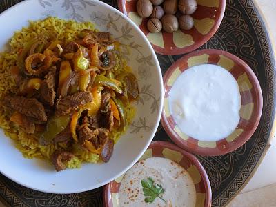 Schawerma mit Reis und Brot - Shawerma Fattah