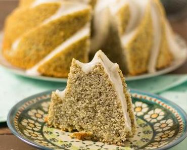 Saftiger Zitronen Mohn Gugelhupf