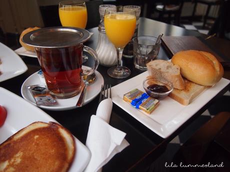 Frühstück im Café Extro