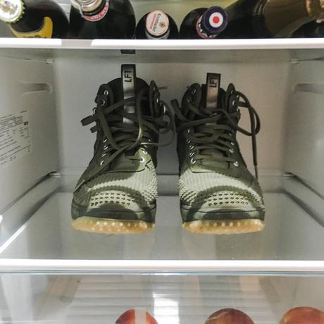 Foto: Kung Shing - Kältetest im Kühlschrank: Die Schuhe bleiben cool