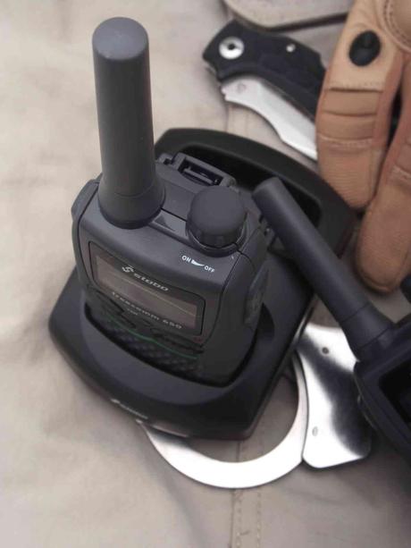 Stabo Freecomm 650 - Antenne und Lautstärkeregler