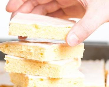 Rezept für einfachen saftigen Zitronenkuchen vom Blech – easy juicy lemon cake tray bake recipe