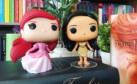 |Buchmaskottchen| Ariel und Pocahontas