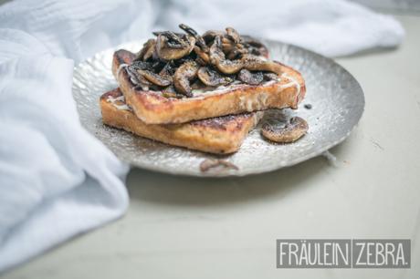 Herzhafter French Toast mit Pilzen