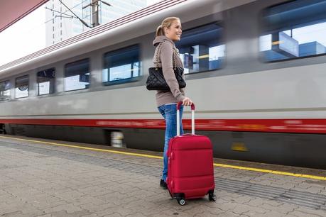 10 Vorteile – warum die Dienstreise mit dem Zug für Berufspendler entspannter und produktiver ist