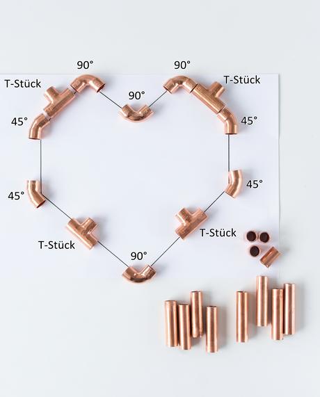 DIY Geschenkidee zum Valentinstag: Kerzenständer aus Kupfer in Herzform