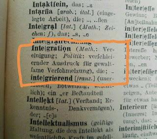 Frage an die Christen: Was ist euch wichtiger, die Kirche oder euer Glaube?