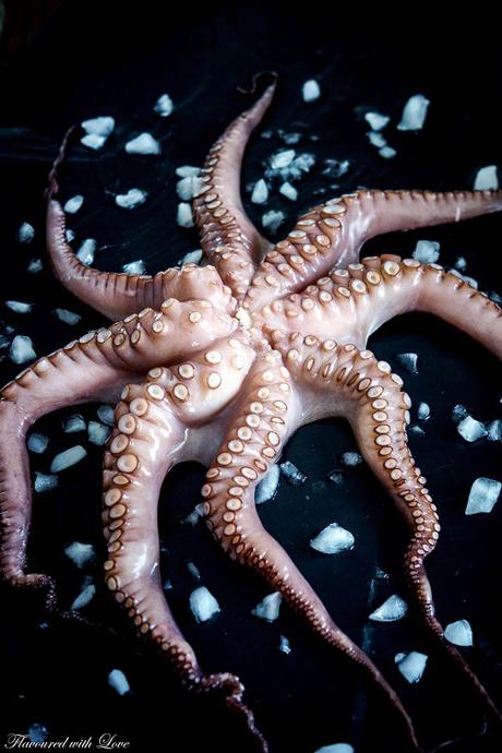 Geschmorter Oktopus aus dem Dutch Oven