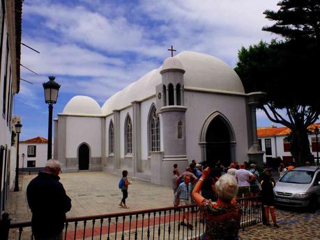 Inselrundfahrt La Gomera - Kirche im maurischen Stil