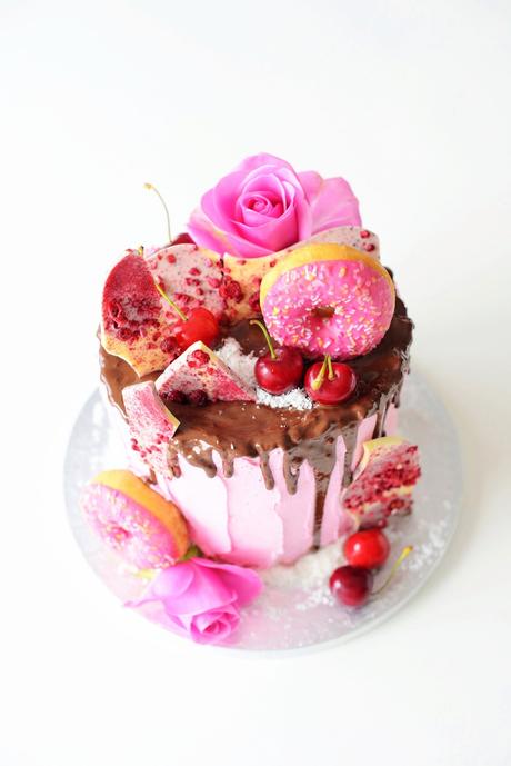 Be my Valentine cake – Drip Cake