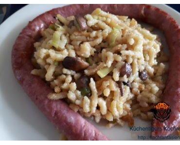Einfache Kartoffel Spätzle Lauch und Pilze