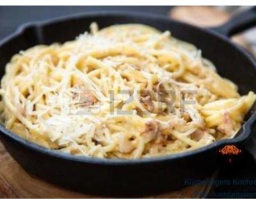Original Spaghetti alla Carbonara. Rezept aus der italienischen Region Latium.
