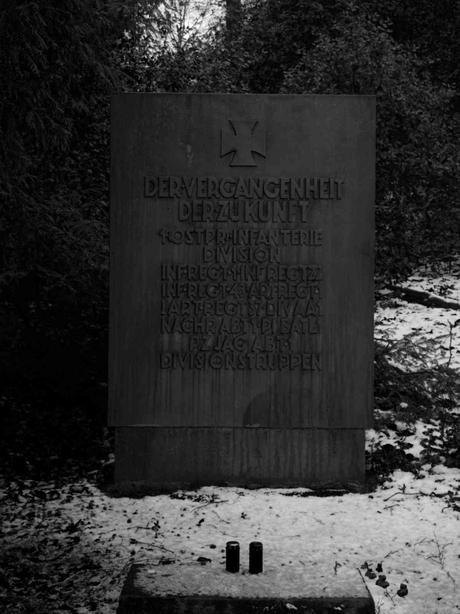 Ehrenfriedhof Königshöhe - Gedenkstein
