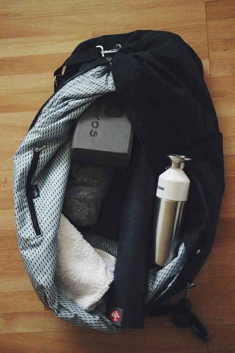 Yoga: What's in my Yoga Bag?