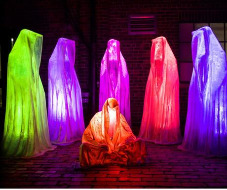 Toronto Light Fest Lightfestival Festival of Lights lumina glow lightart Guardians of Time sculpture art statue Manfred Kielnhofer