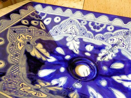 Waschbecken müssen nicht immer schlicht sein. Mexiko lässt grüssen! #Mexambiente #Badezimmer #Renovierung