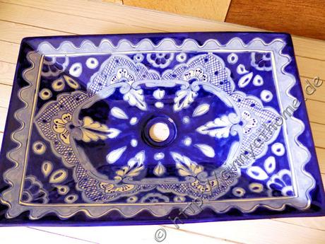 Waschbecken müssen nicht immer schlicht sein. Mexiko lässt grüssen! #Mexambiente #Badezimmer #Renovierung